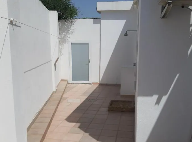 Risveglio Marino - A 30 Metri Dal Mare Di Nora, Casa Confortevole Дом отдыха *