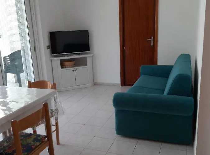 Risveglio Marino - A 30 Metri Dal Mare Di Nora, Casa Confortevole * Пула