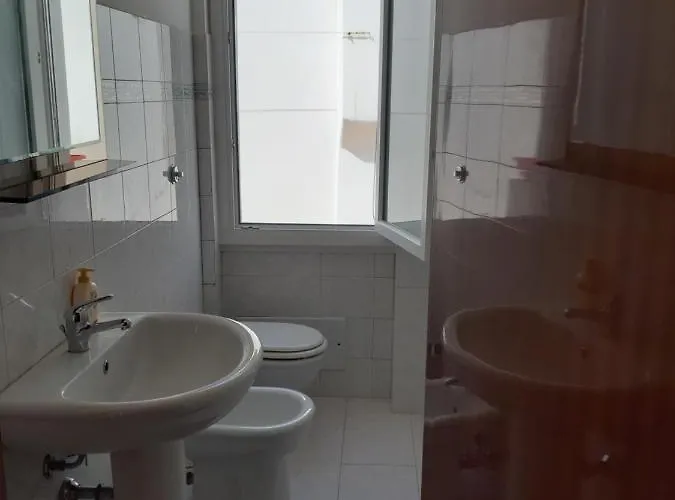 Risveglio Marino - A 30 Metri Dal Mare Di Nora, Casa Confortevole Дом отдыха