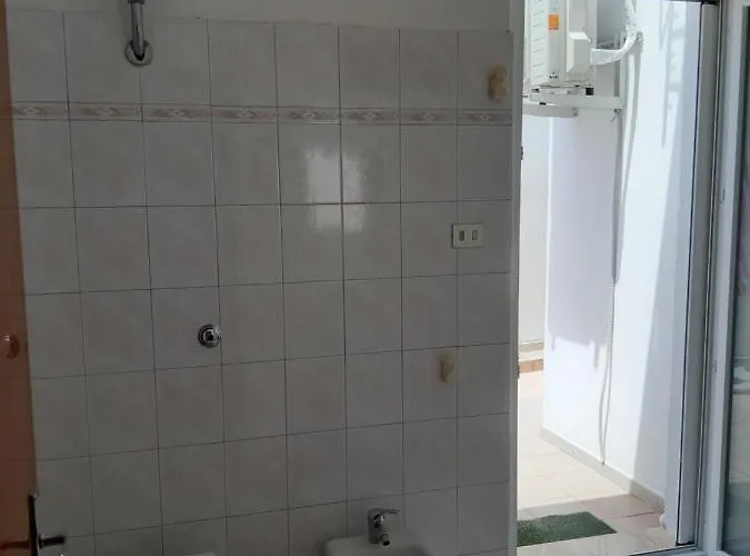 Risveglio Marino - A 30 Metri Dal Mare Di Nora, Casa Confortevole Holiday home *